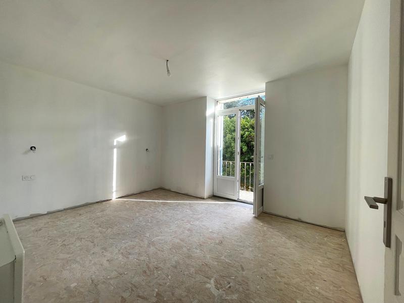 Maison ancienne - 224 m² - 8 pièces