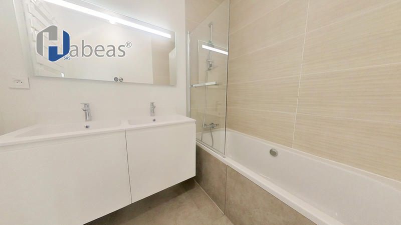 Appartement - 90 m² - 4 pièces