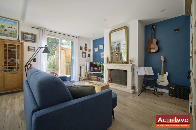 Maison contemporaine - 250 m² - 7 pièces