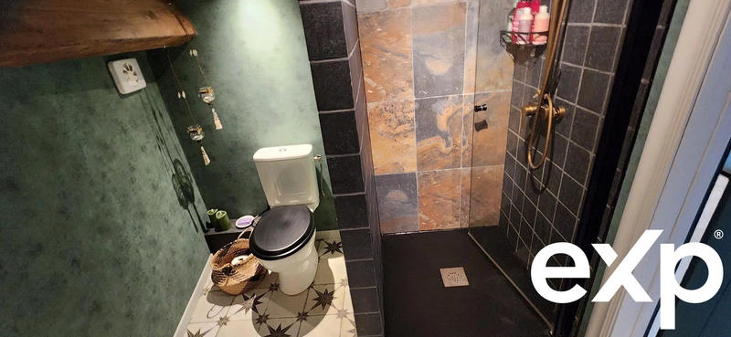 Maison traditionnelle - 177 m² - 7 pièces