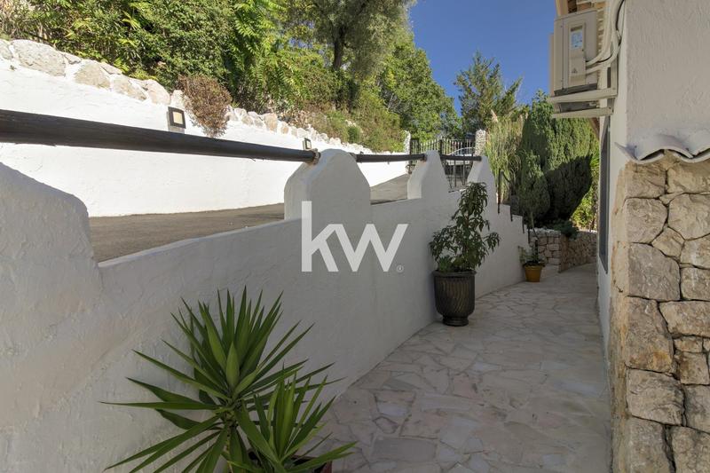 Maison - 147 m² - 6 pièces