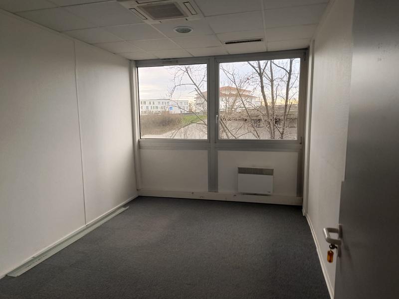 Bureau - 426 m²