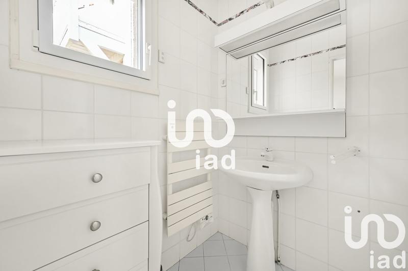 Maison - 230 m² - 8 pièces