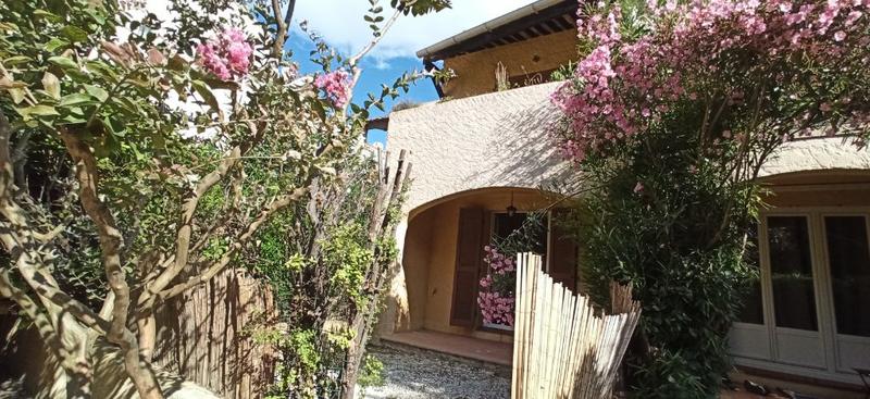 Studio - 32 m² - 1 pièce