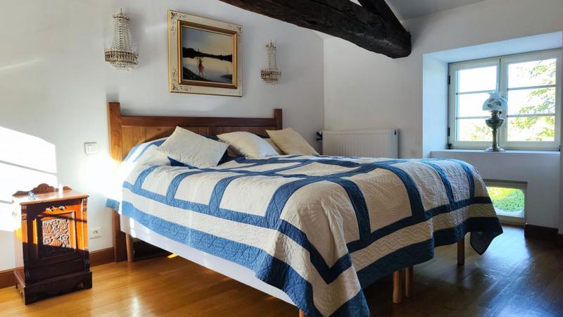 Maison - 295 m² - 10 pièces