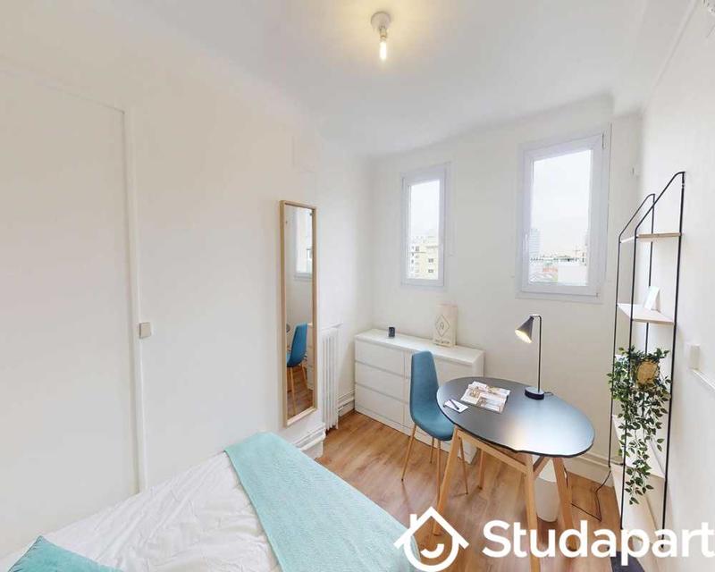 Chambre - 90 m² - 1 pièce