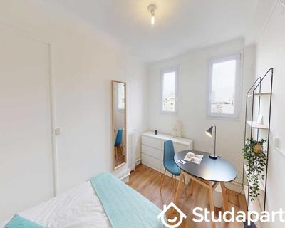 Chambre - 90 m² - 1 pièce