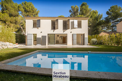 Demeure - 175 m² - 6 pièces