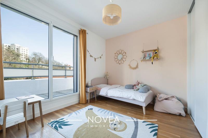 Appartement - 75 m² - 3 pièces