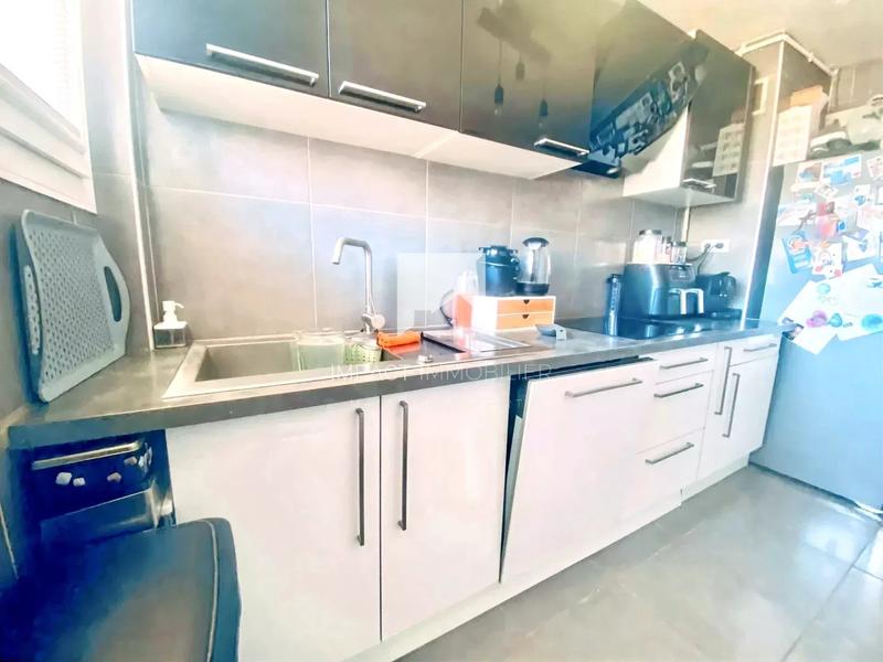 Appartement - 83 m² - 5 pièces