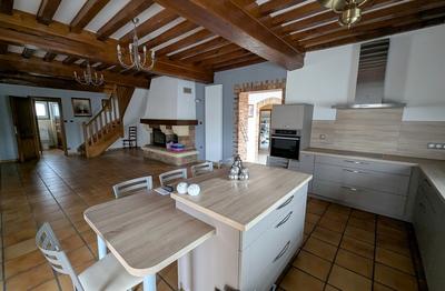Maison - 271 m² - 8 pièces