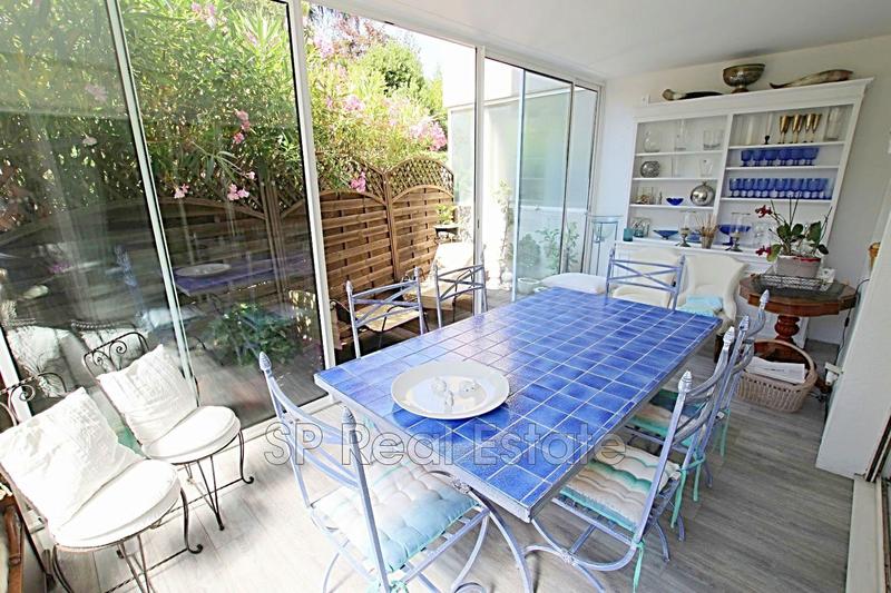 Appartement - 93 m² - 4 pièces