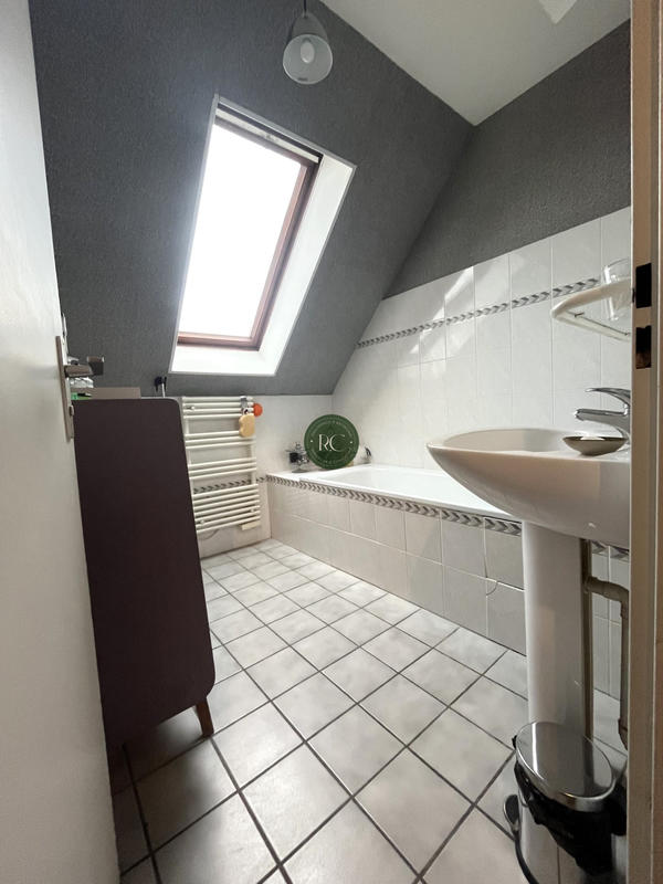 Maison - 100 m² - 6 pièces