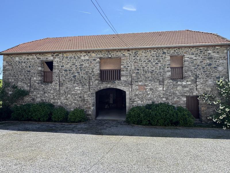 Maison - 281 m² - 10 pièces