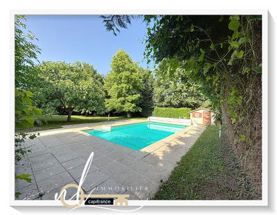 Terrain constructible - 800 m²