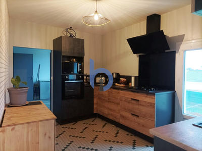 Maison - 101 m² - 6 pièces