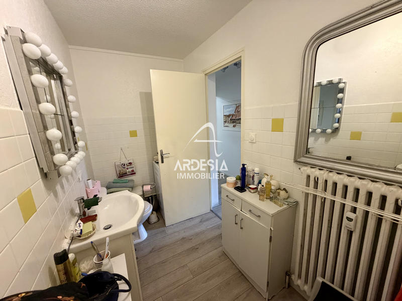 Appartement - 65 m² - 2 pièces