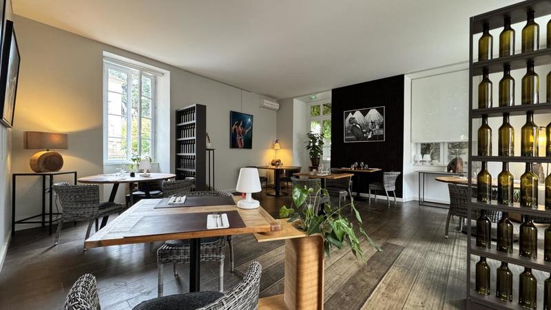 Maison - 310 m² - 5 pièces