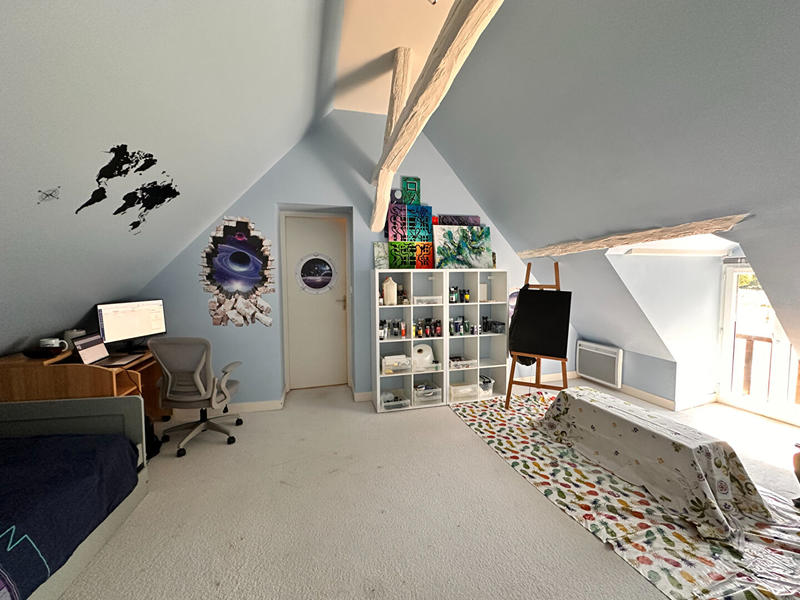 Maison - 220 m² - 6 pièces