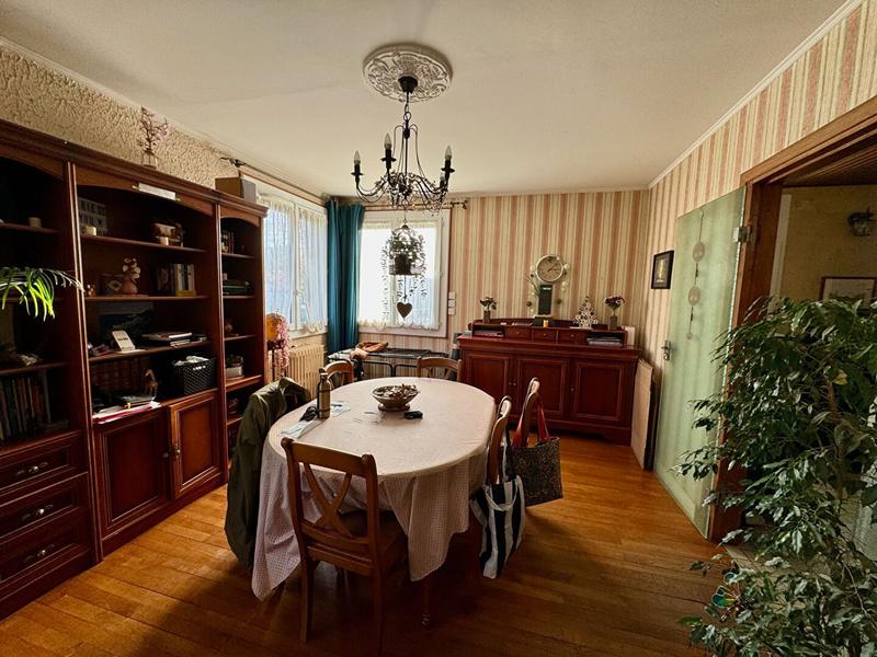 Maison - 126 m² - 7 pièces