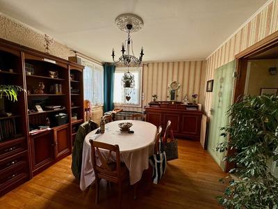 Maison - 126 m² - 7 pièces