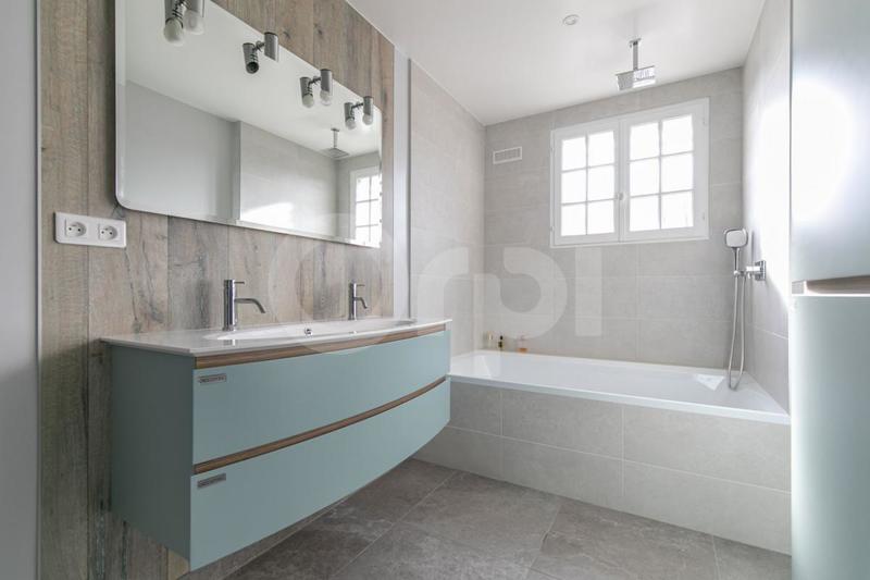 Maison - 128 m² - 5 pièces