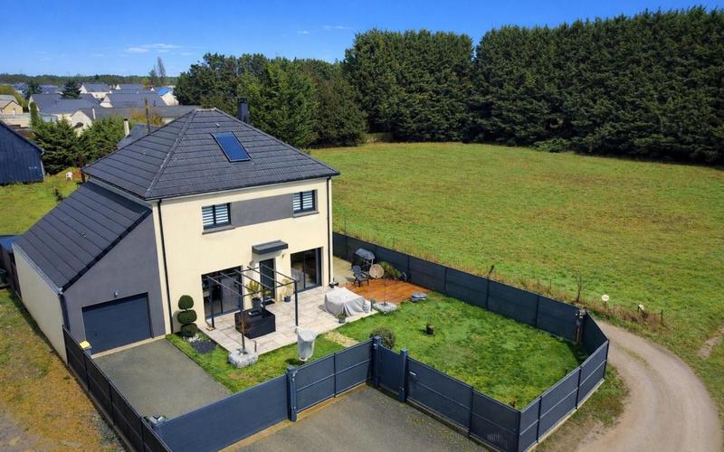 Maison - 110 m² - 5 pièces