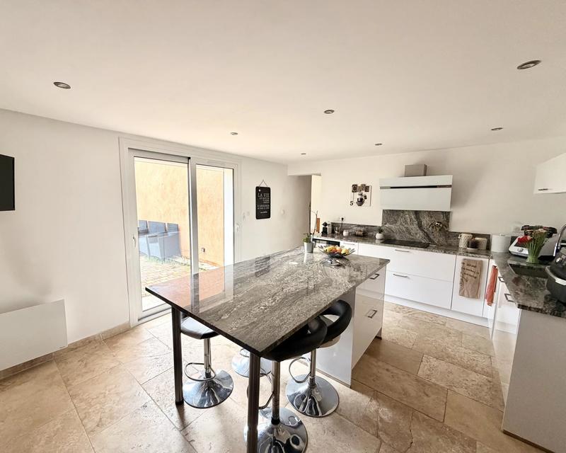 Maison - 175 m² - 5 pièces