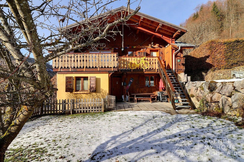 Châlet - 258 m² - 12 pièces