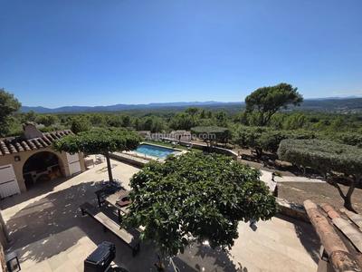 Maison - 259 m² - 10 pièces