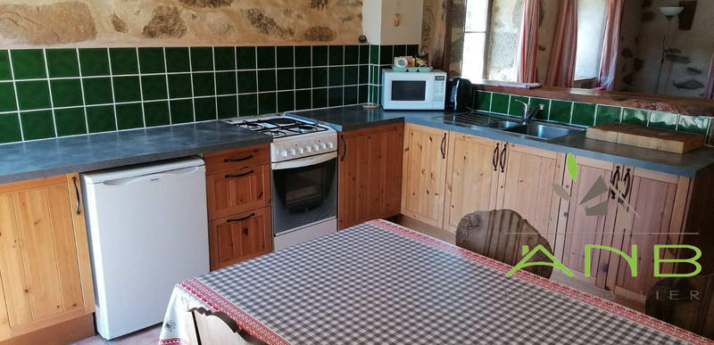 Maison - 216 m² - 7 pièces