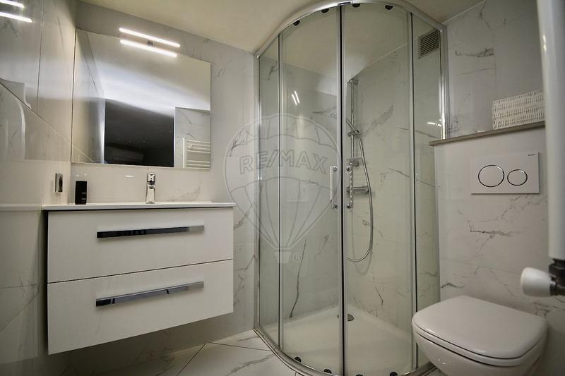 Local commercial - 52 m² - 2 pièces