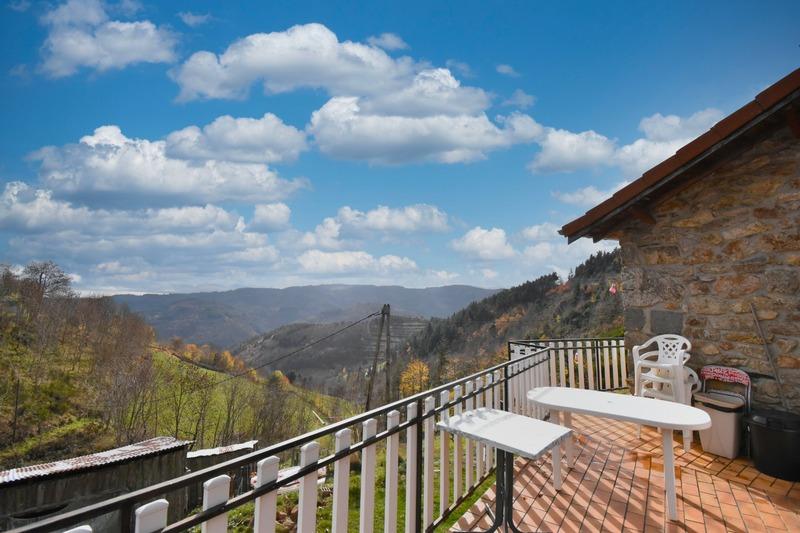 Maison en pierre - 86 m² - 5 pièces