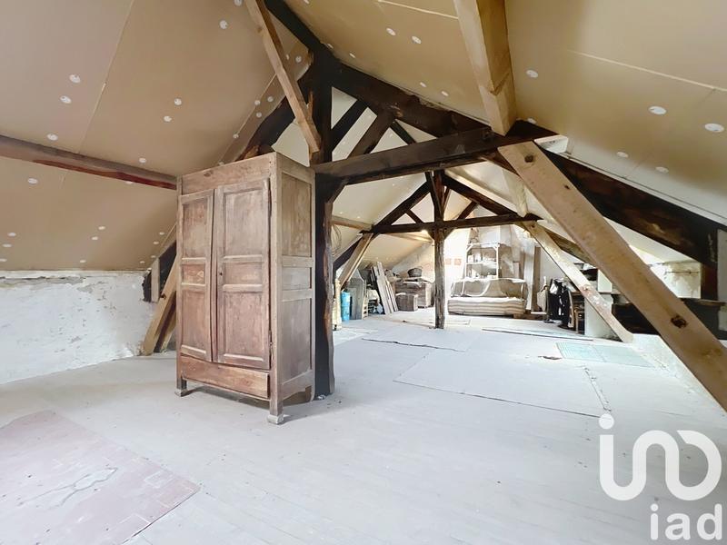 Maison - 228 m² - 19 pièces