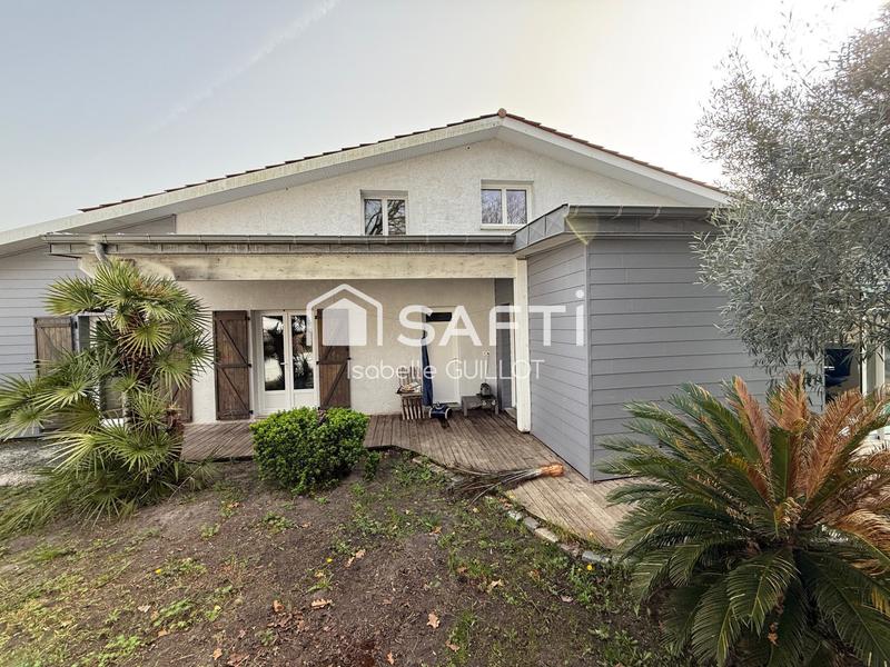 Maison - 170 m² - 8 pièces