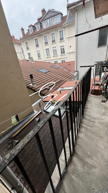 Appartement - 96 m² - 4 pièces