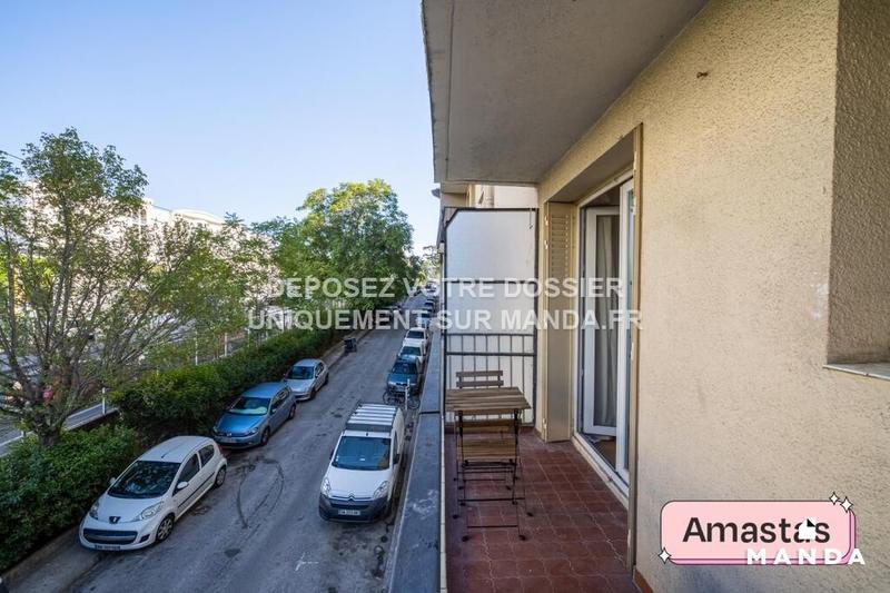 Chambre - 10 m² - 4 pièces