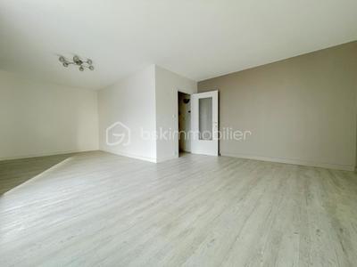 Appartement - 75 m² - 4 pièces