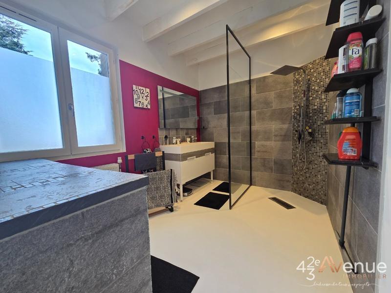 Appartement - 128 m² - 5 pièces