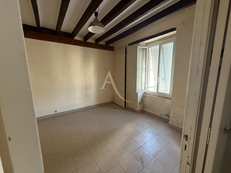 Immeuble - 9 pièces