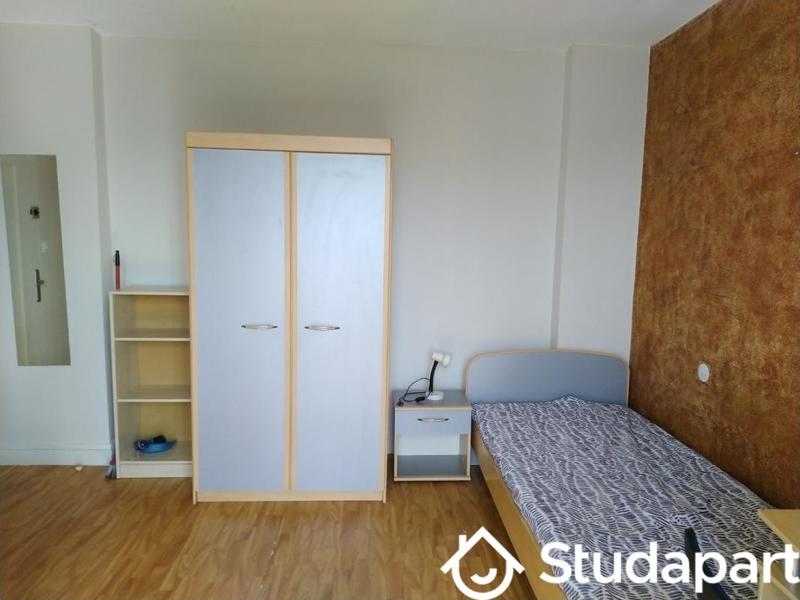 Chambre - 15 m² - 1 pièce