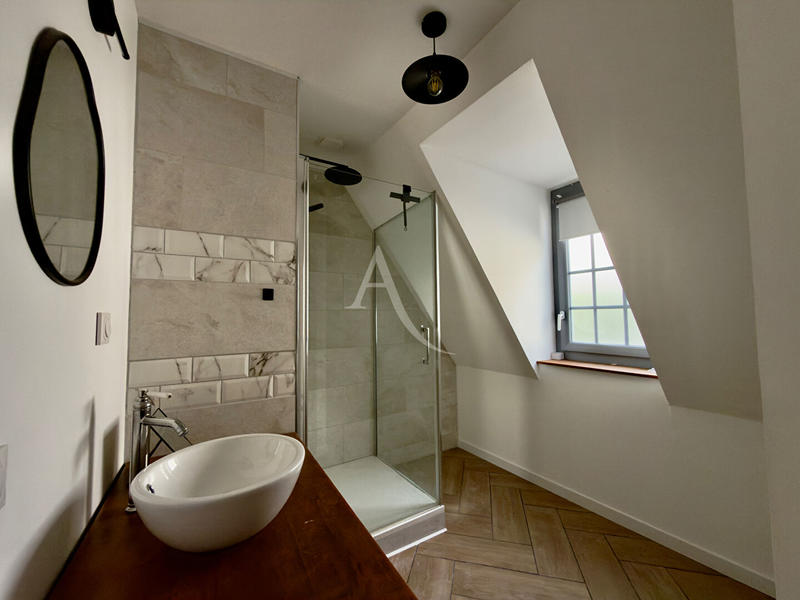 Appartement - 88 m² - 5 pièces