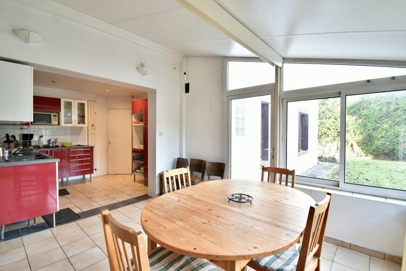 Maison - 189 m² - 8 pièces