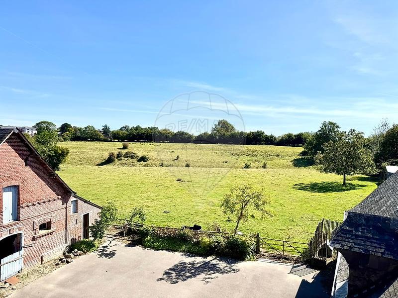 Maison - 177 m² - 9 pièces