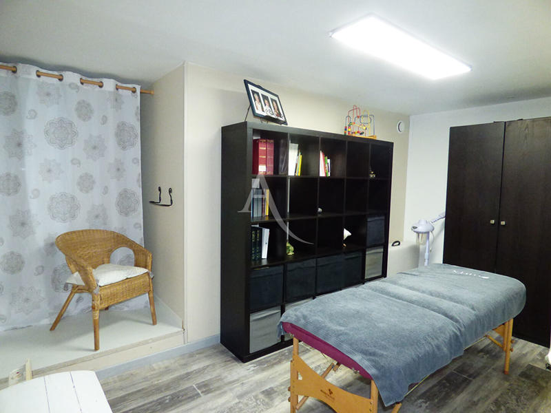 Maison - 224 m² - 11 pièces