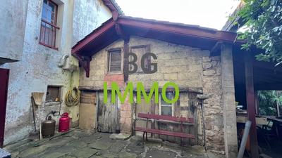 Maison - 161 m² - 8 pièces