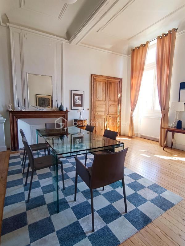 Hôtel particulier - 650 m² - 17 pièces