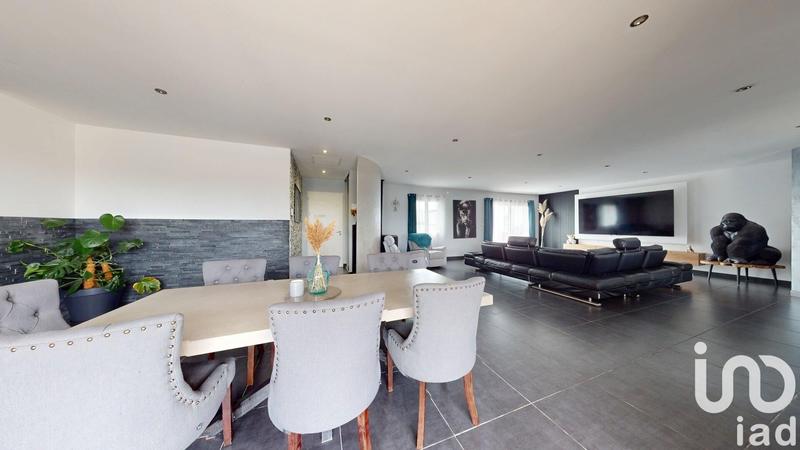 Maison - 191 m² - 5 pièces