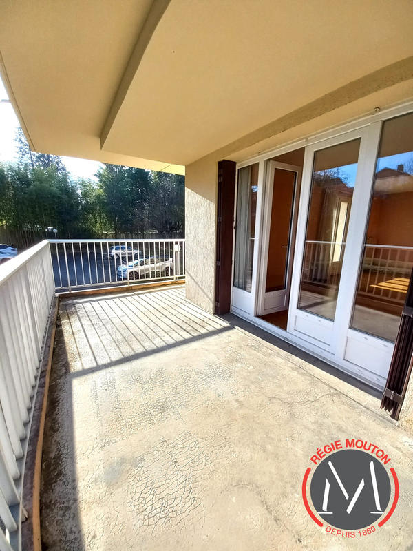 Appartement - 102 m² - 4 pièces