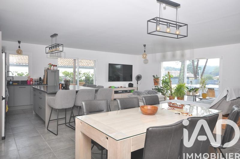 Maison - 126 m² - 6 pièces
